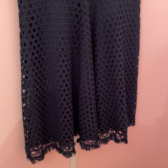 Dress - Picture 5 of 9